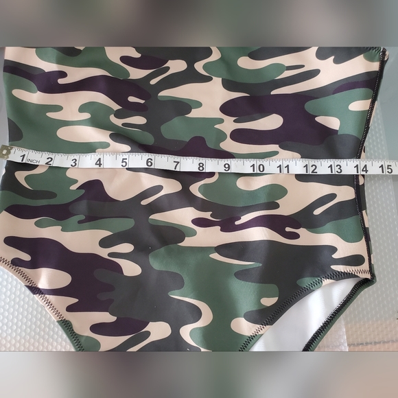 Kendall and Kyli bathing suit. - Picture 11 of 11